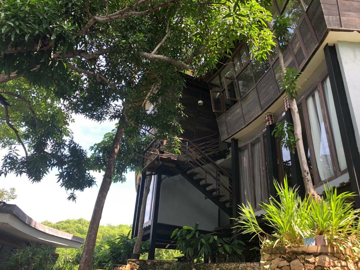 Bong Hostel Nusa Lembongan Exterior foto